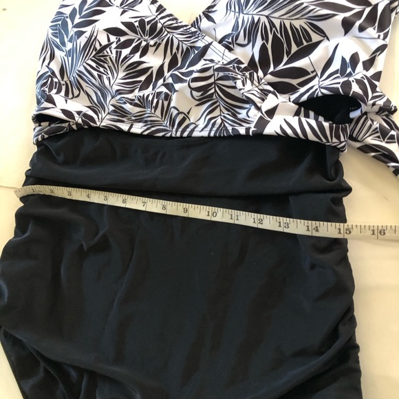 Daci Women’s Crossover High Waisted Cutout Open Back One Piece Swimwear Size 14W - Picture 14 of 15